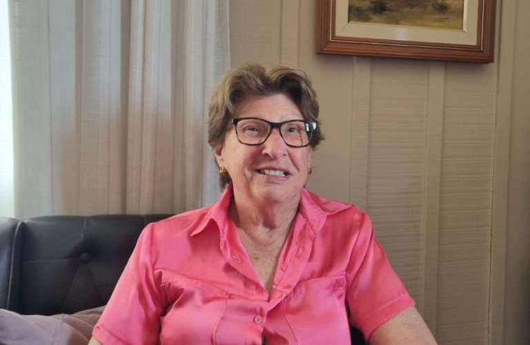 Tributo à Professora Nídia Gemin: Uma Jornada de Amor pela Educação