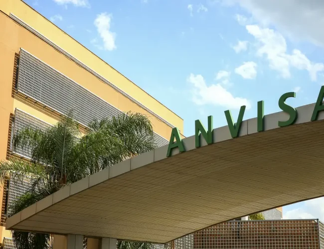 Anvisa interrompe operações da plataforma Voy por irregularidades na comercialização de fármacos