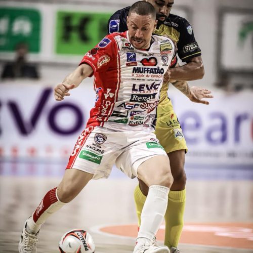 Cascavel Futsal em busca de uma vaga no G8 em Sorocaba