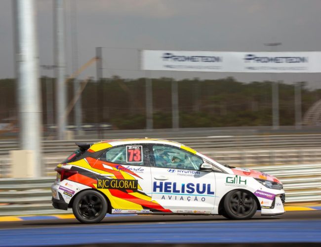 Mika Peixoto disputa competição em seu lar neste final de semana