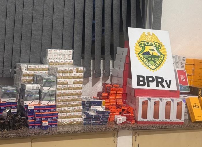 Força policial intercepta 3,7 mil frascos de remédios para emagrecimento e 243 smartphones na PR-317